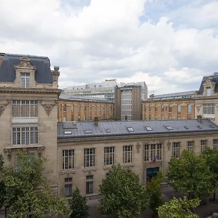 Bright Apt In Menilmontant Apartment Paris